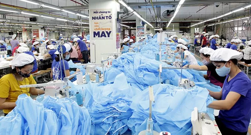 Cơ sở sản xuất bộ đồ phòng dịch
